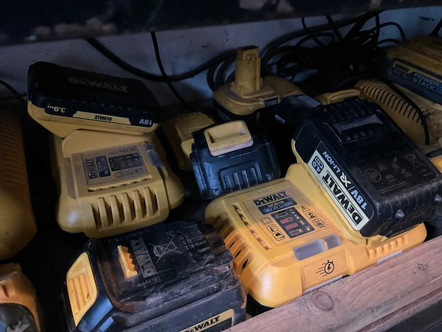 2007 daf fa-lf45 vrachtwagen met gereedschappen - afbeelding 126 van  131