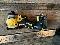 2007 daf fa-lf45 vrachtwagen met gereedschappen - afbeelding 98 van  128