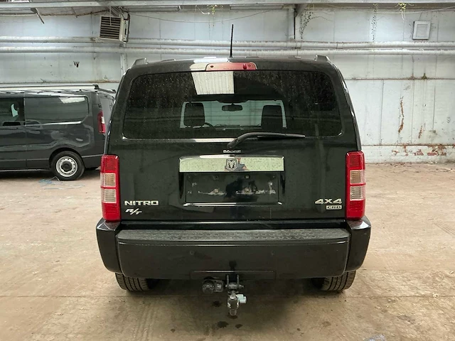 2007 dodge nitro rt personenauto - afbeelding 22 van  30