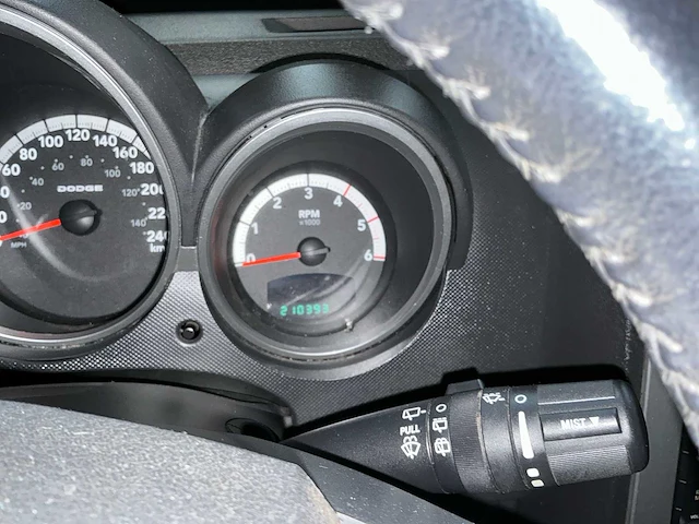 2007 dodge nitro rt personenauto - afbeelding 8 van  30