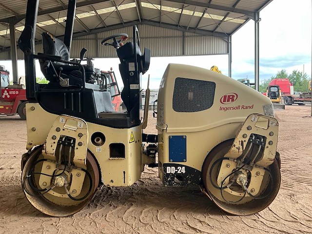 2007 ingersoll rand dd-24 wegenwals - afbeelding 10 van  15