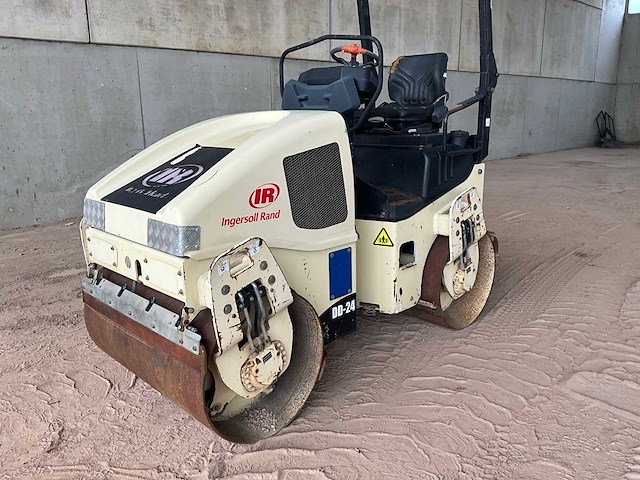 2007 ingersoll rand dd-24 wegenwals - afbeelding 1 van  15