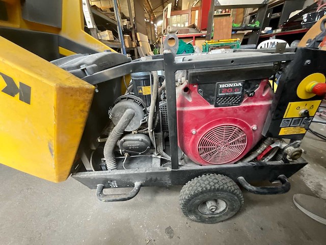 2007 kaeser m120 thermische mobiele luchtcompressor schroefcompressor - afbeelding 5 van  14