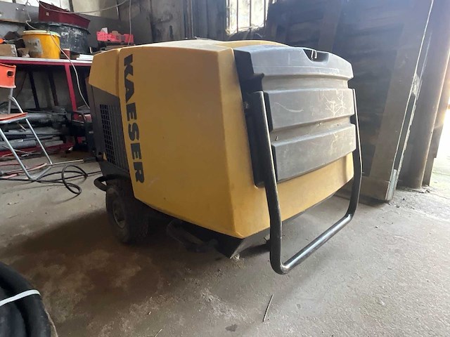 2007 kaeser m120 thermische mobiele luchtcompressor schroefcompressor - afbeelding 7 van  14
