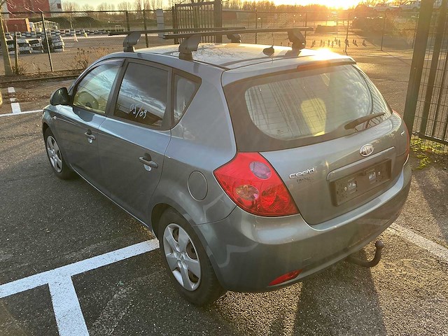 2007 kia cee’d personenauto - afbeelding 10 van  16