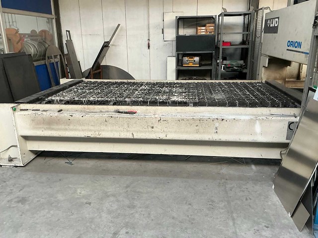 2007 lvd orion 3015 cnc co2-lasersnijmachine - afbeelding 8 van  13
