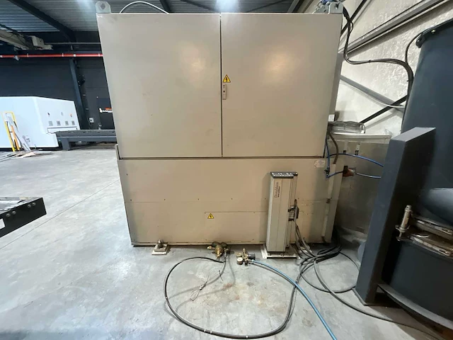 2007 lvd orion 3015 plus cnc co2-lasersnijmachine met een ge fanuc/lvd besturing - afbeelding 13 van  40