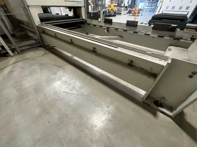 2007 lvd orion 3015 plus cnc co2-lasersnijmachine met een ge fanuc/lvd besturing - afbeelding 26 van  40