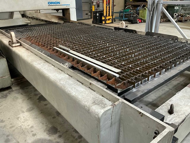 2007 lvd orion 4020 lasersnijmachine - afbeelding 9 van  13