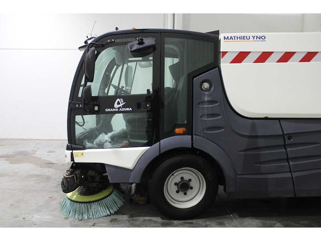2007 mathieu yno grand azure straatveegmachine - afbeelding 12 van  19