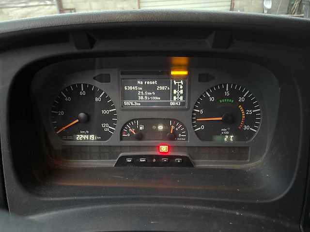 2007 mercedes-benz axor 2633 vrachtwagen - afbeelding 7 van  23