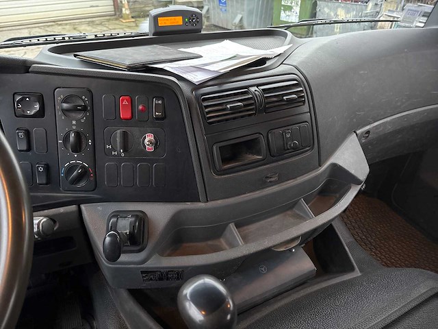 2007 mercedes-benz axor 2633 vrachtwagen - afbeelding 8 van  23