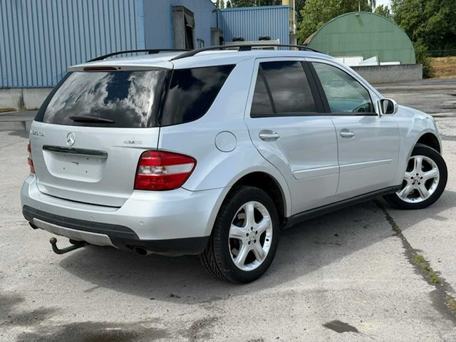 2007 mercedes ml320cdi 164 - afbeelding 26 van  31