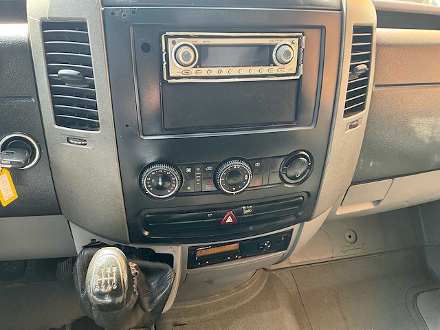 2007 mercedes sprinter - airco - trekhaak - afbeelding 36 van  53