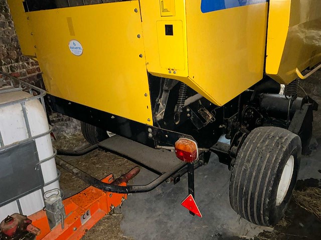 2007 new holland br740a balenpers - afbeelding 3 van  17