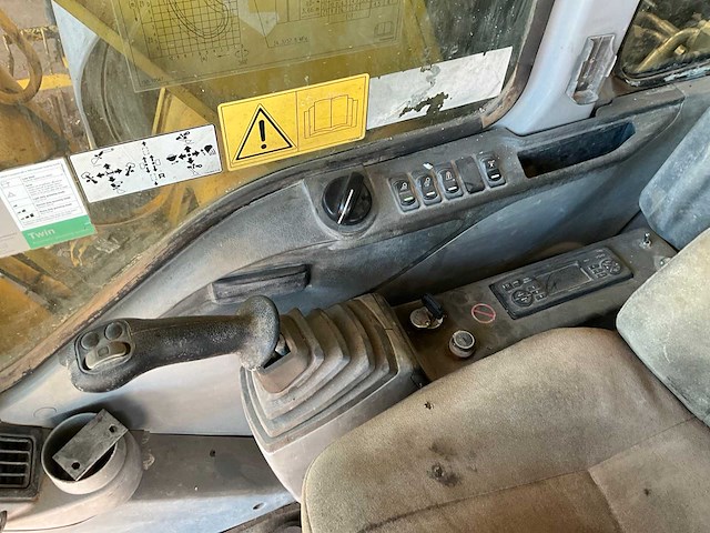 2007 new holland e265 rupsgraafmachine - afbeelding 10 van  16