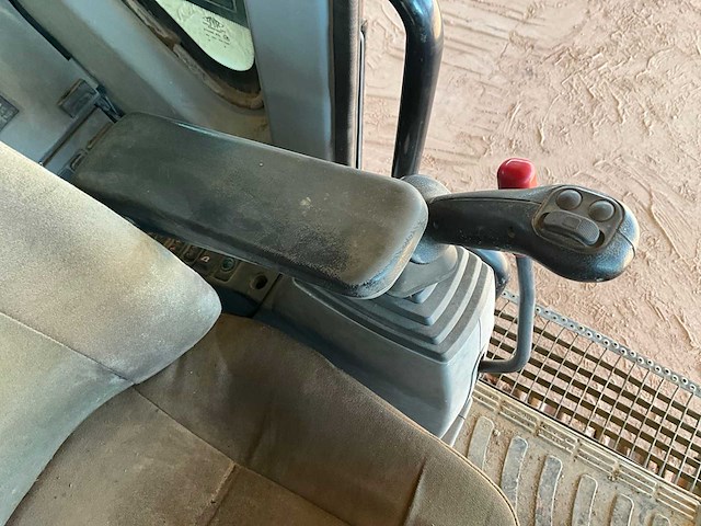 2007 new holland e265 rupsgraafmachine - afbeelding 12 van  16