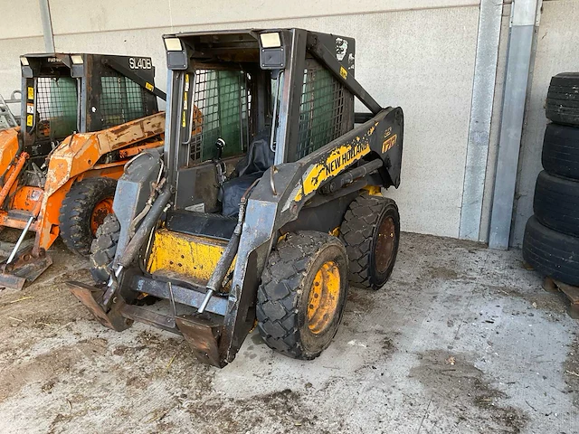 2007 new holland ls17o shovel - afbeelding 1 van  10