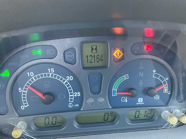 2007 new holland t7050 4wd sa vierwielaangedreven landbouwtractor - afbeelding 5 van  16