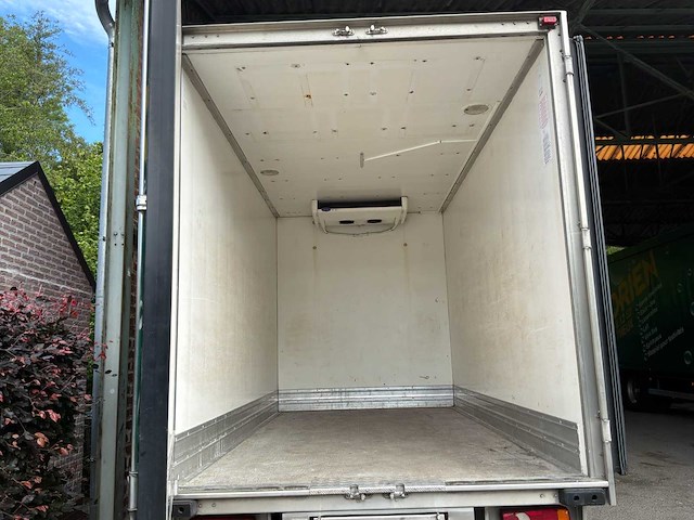 2007 nissan atleon gekoelde vrachtwagen - afbeelding 15 van  44