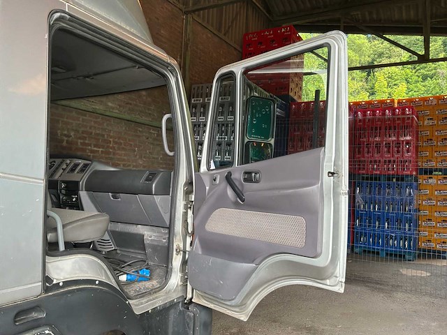 2007 nissan atleon gekoelde vrachtwagen - afbeelding 19 van  44