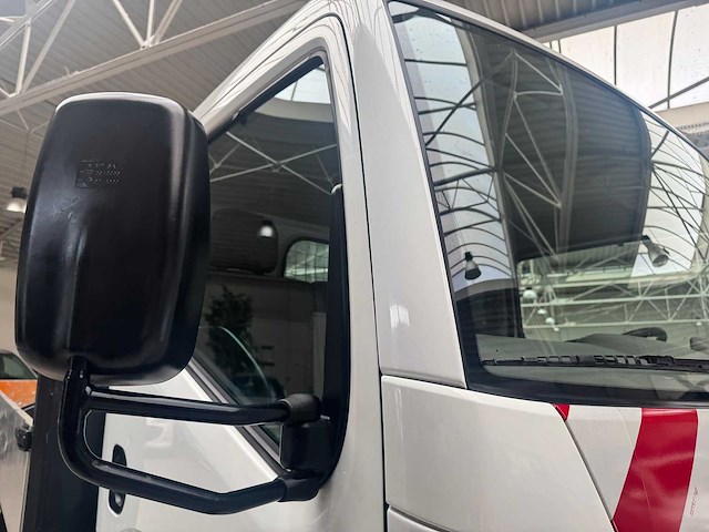2007 nissan cabstar - 103.000km - 1ste eigenaar - kraan - afbeelding 10 van  21
