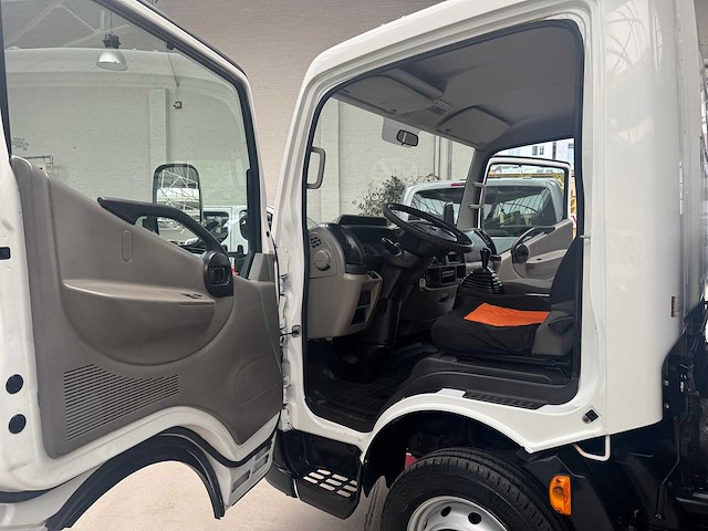 2007 nissan cabstar - 103.000km - 1ste eigenaar - kraan - afbeelding 12 van  21