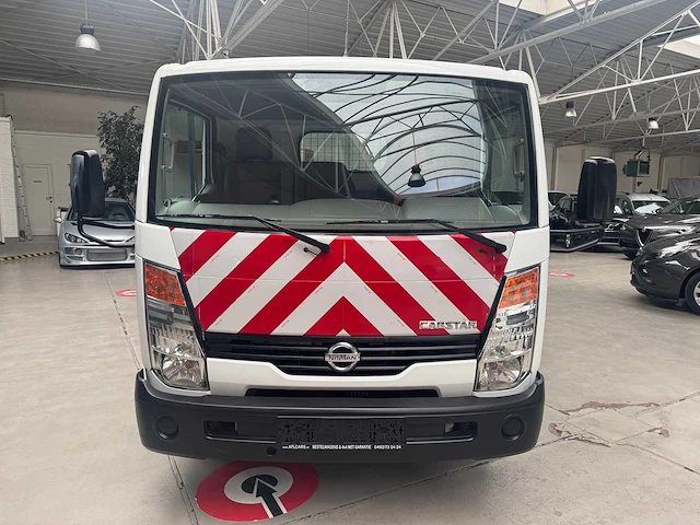 2007 nissan cabstar - 103.000km - 1ste eigenaar - kraan - afbeelding 2 van  16