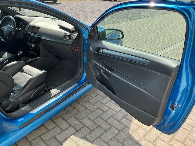 2007 opel astra gtc opc personenauto - afbeelding 22 van  30