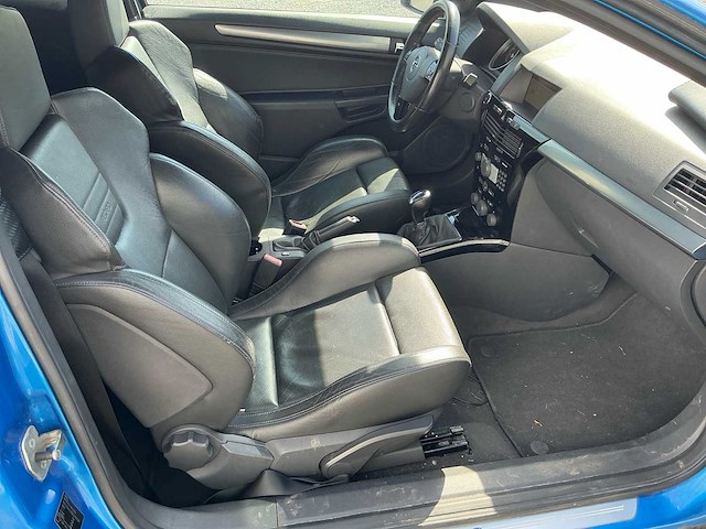 2007 opel astra gtc opc personenauto - afbeelding 23 van  30