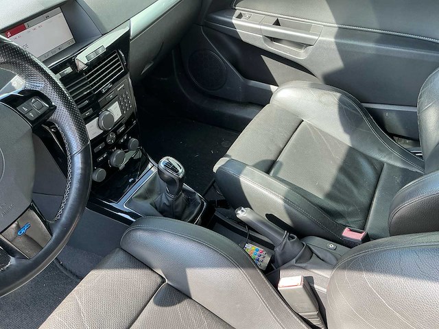 2007 opel astra gtc opc personenauto - afbeelding 10 van  34