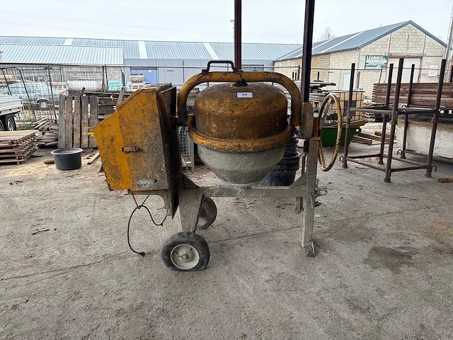 2007 paes bb 250 betonmolen - afbeelding 1 van  7