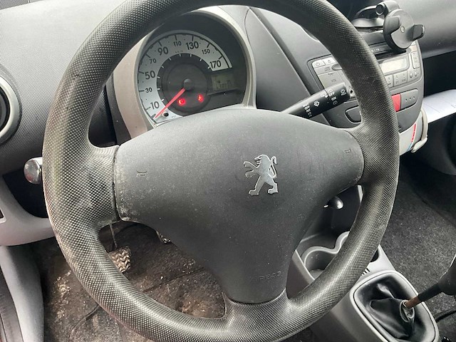 2007 peugeot 107 personenauto - afbeelding 9 van  25