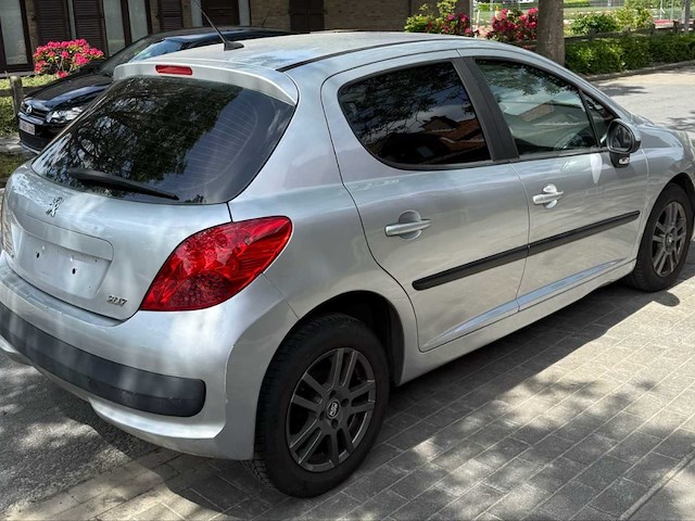 2007 peugeot 207 1.4 benzine 75 pk auto - afbeelding 4 van  9