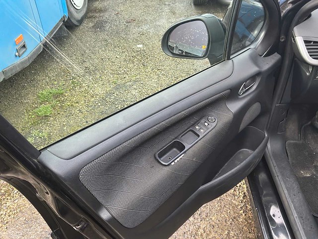 2007 peugeot 207 personenauto - afbeelding 17 van  17