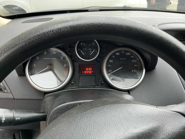 2007 peugeot 207 personenauto - afbeelding 17 van  17