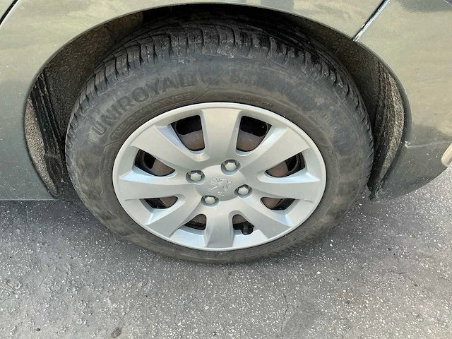 2007 peugeot 207 schadewagen personenauto - afbeelding 2 van  32