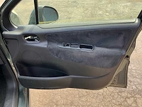 2007 peugeot 207 schadewagen personenauto - afbeelding 16 van  32
