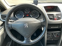 2007 peugeot 207 schadewagen personenauto - afbeelding 7 van  32