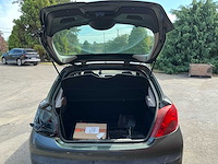 2007 peugeot 207 schadewagen personenauto - afbeelding 13 van  32