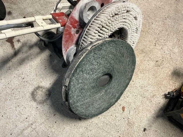 2007 raimondi maxititina invoegen- polieren en schuurmachine - afbeelding 9 van  11