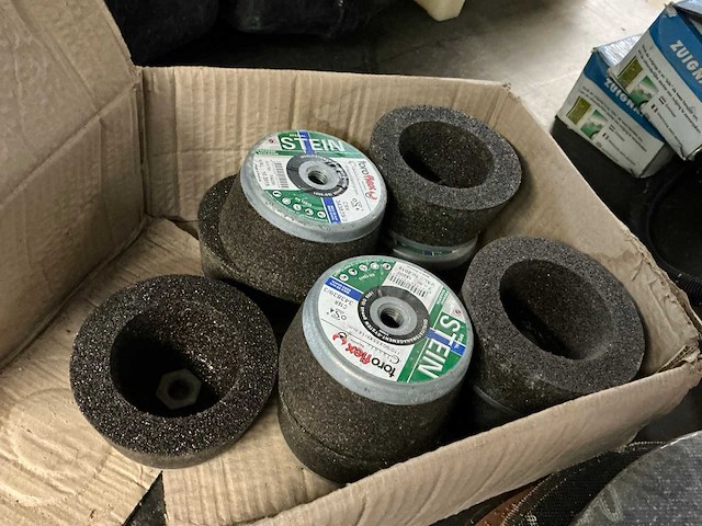 2007 raimondi maxititina invoegen- polieren en schuurmachine - afbeelding 11 van  11