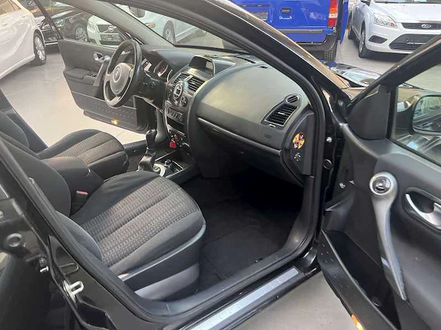2007 renault megane 1.5 diesel - afbeelding 17 van  22