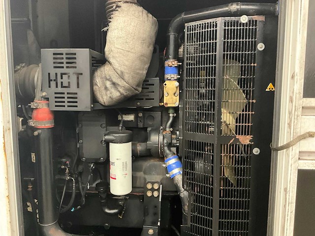 2007 sdmo r440 stroomgenerator voor afbraak - afbeelding 3 van  5