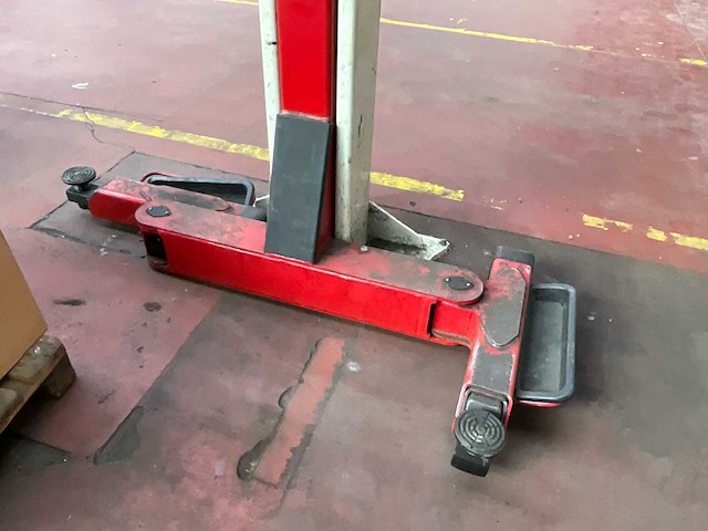 2007 stertil koni st 5000 - 2-koloms of hefbrugsysteem - afbeelding 5 van  10