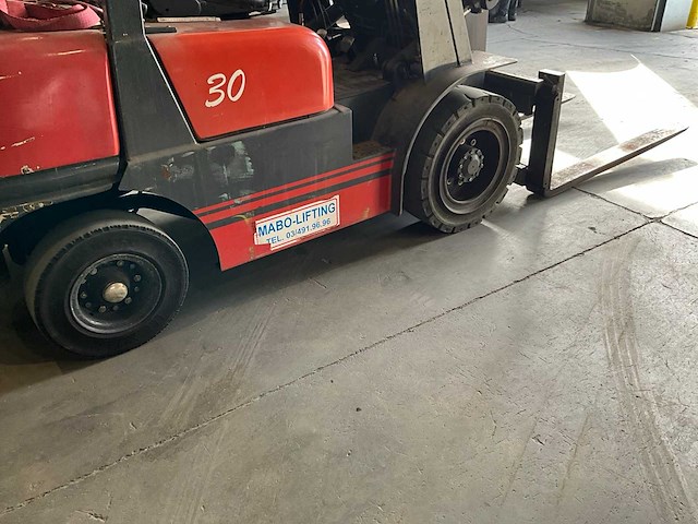 2007 tailift vorkheftruck - free lift - 3000kg - afbeelding 16 van  21