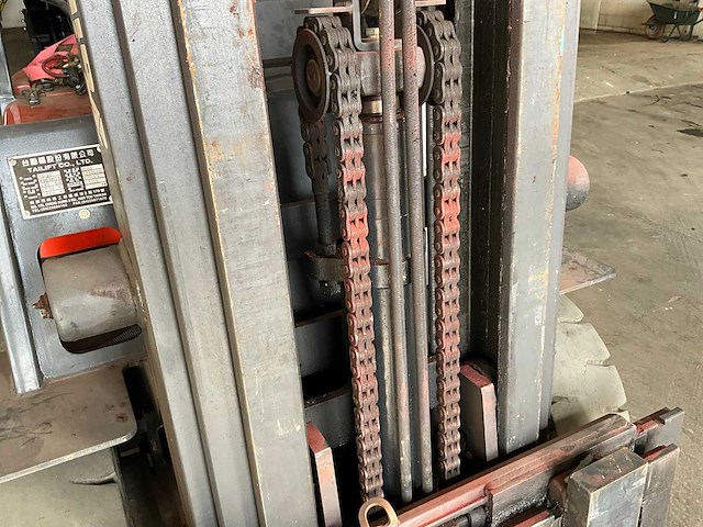 2007 tailift vorkheftruck - free lift - 3000kg - afbeelding 19 van  21