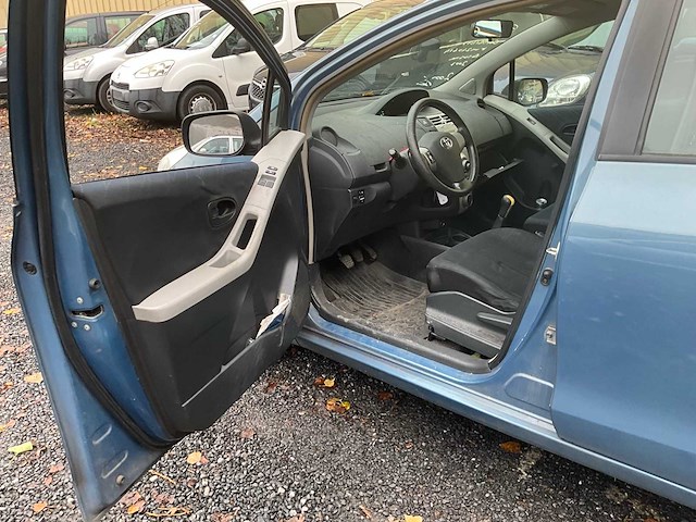 2007 toyota yaris personenauto - afbeelding 4 van  24