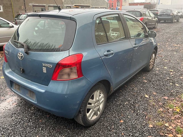 2007 toyota yaris personenauto - afbeelding 20 van  24