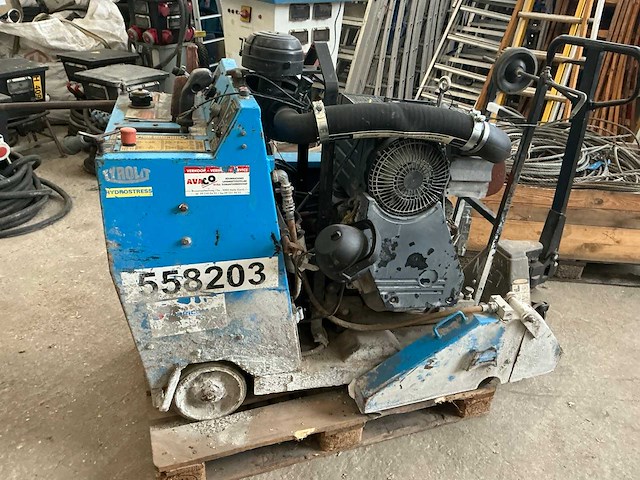 2007 tyrolit / diamond products cc3728-6-36 vloerzaagmachine - afbeelding 4 van  12